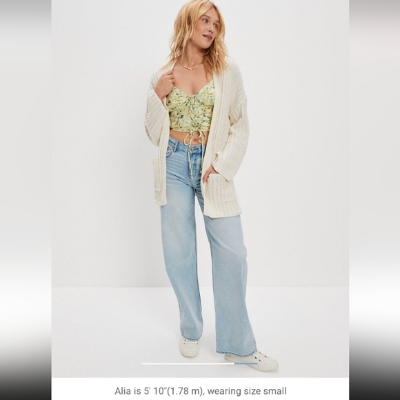 ⚡️SALE⚡️🆕️NWT AE Bell Sleeve Cardigan in 'Cream', Size Medium - Picture 6 of 8